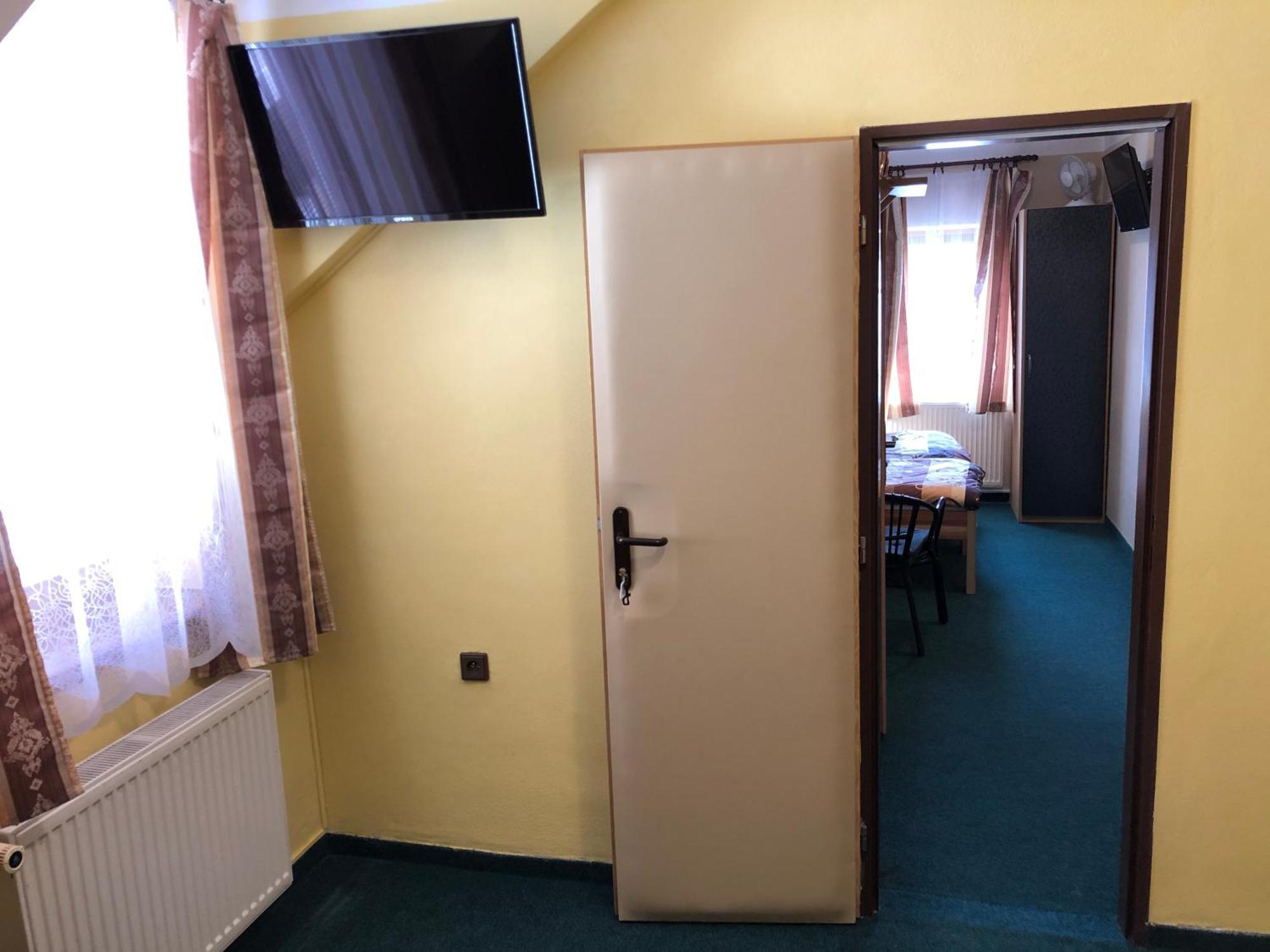 Penzion Samorost Jarosov nad Nezarkou Bagian luar foto