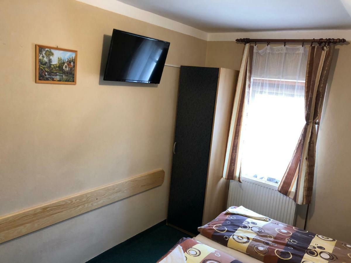 Penzion Samorost Jarosov nad Nezarkou Bagian luar foto