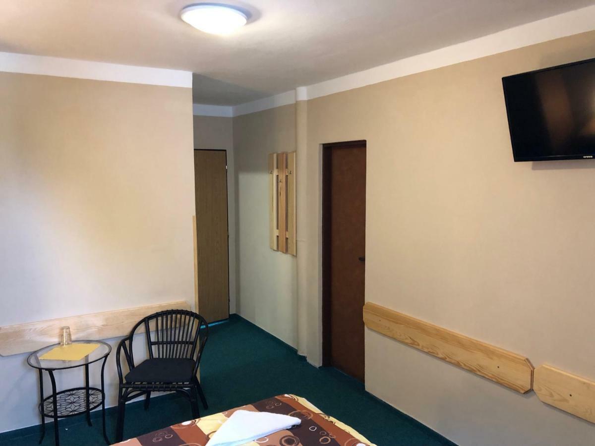 Penzion Samorost Jarosov nad Nezarkou Bagian luar foto